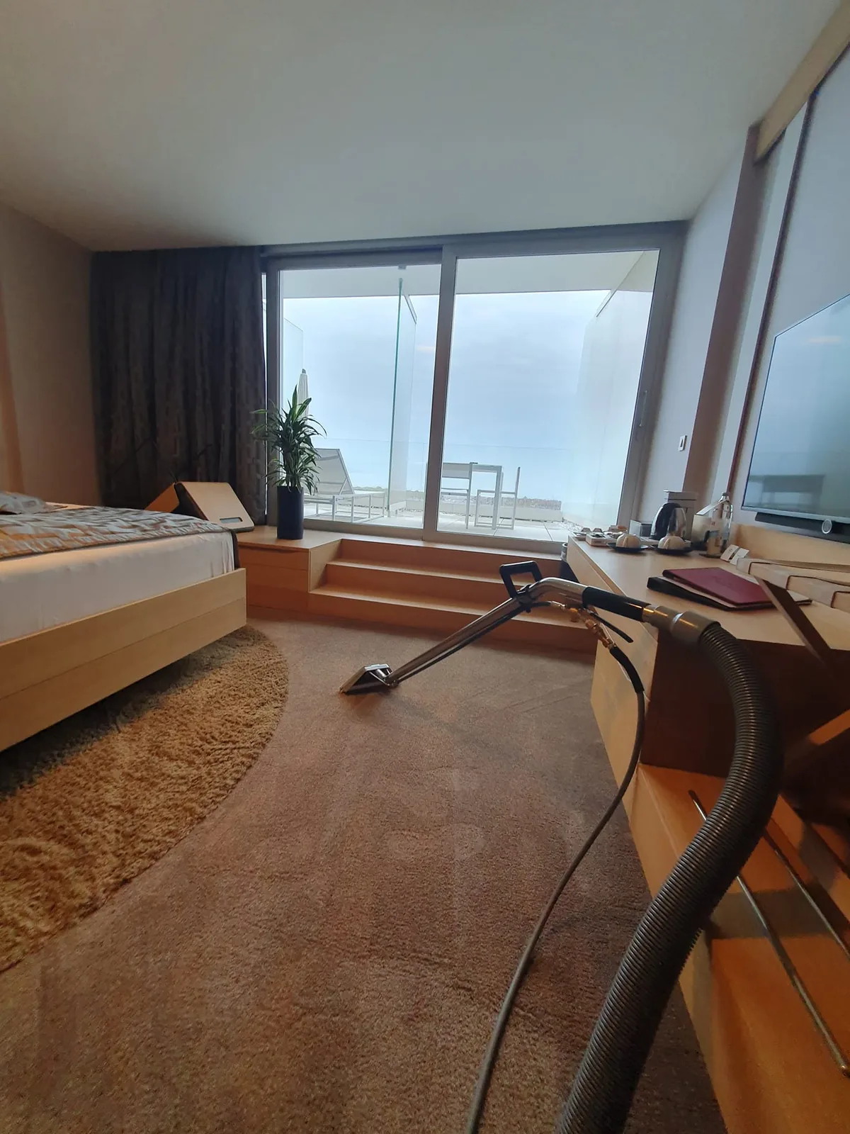Red Carpet profesionalna oprema u hotelskoj sobi
